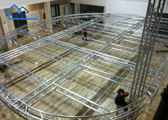 Beli OEM Light Frame Aluminium Stage Truss Untuk Pencahayaan Luar Rumah Pernikahan pembuatan online
